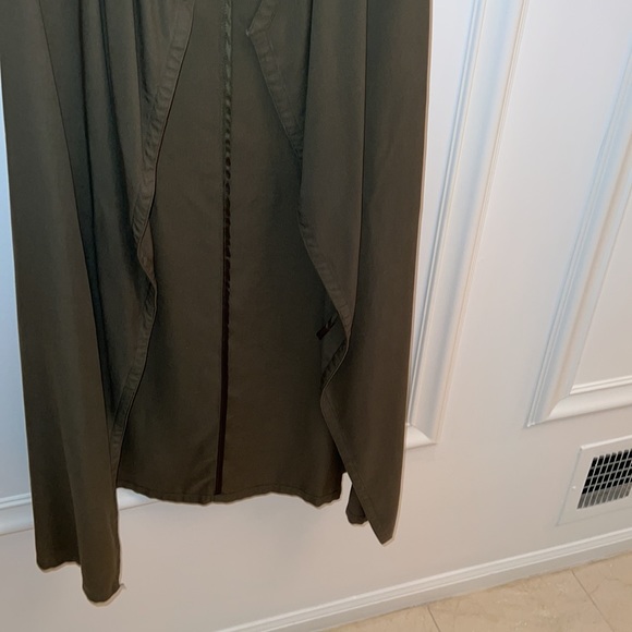 Sisley (Benetton Group) 100% lyocell open front olive green midi vest size US 4 - Picture 7 of 12